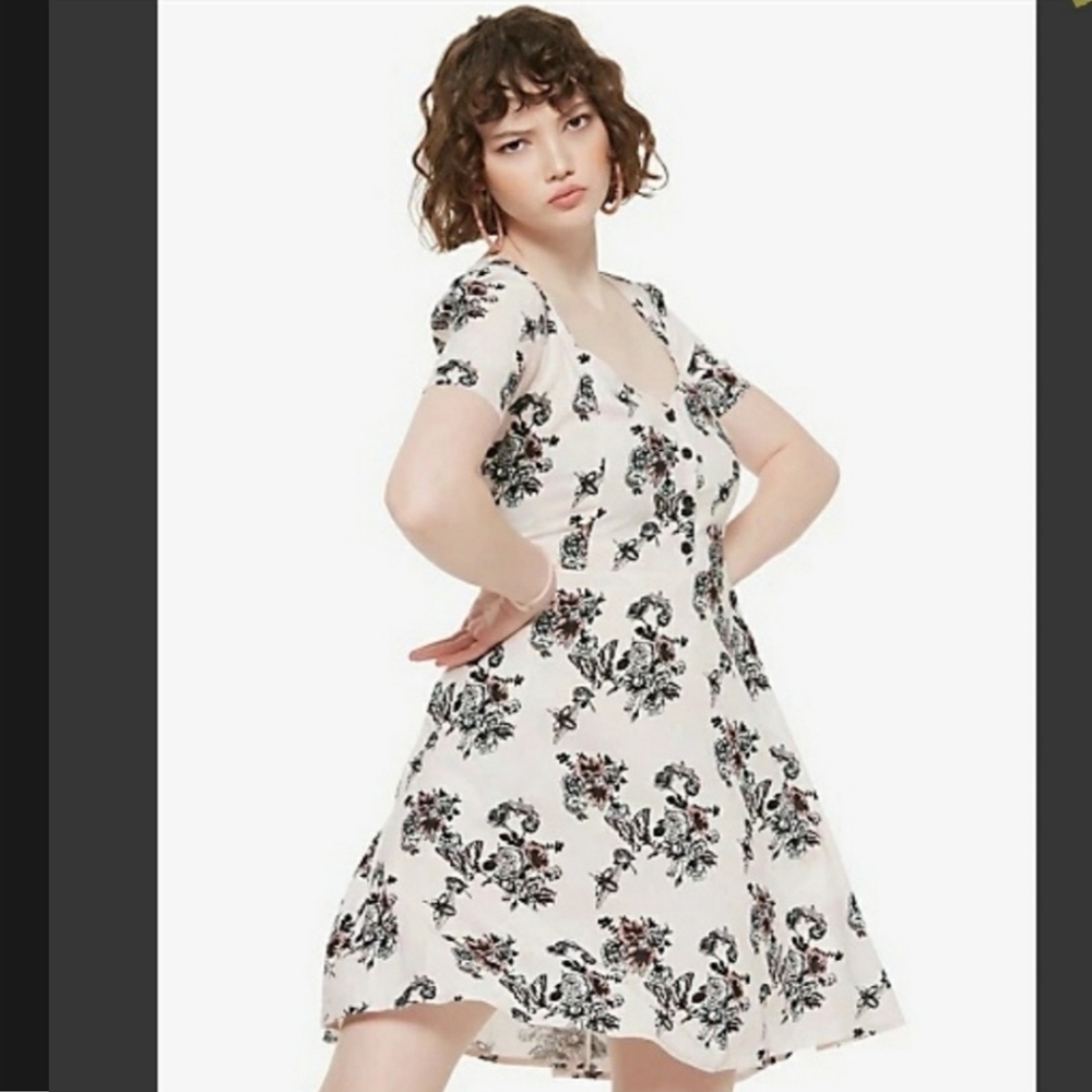 FLORAL & BUG RETRO DRESS